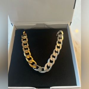 Two tone necklace (gold and silver) 20”